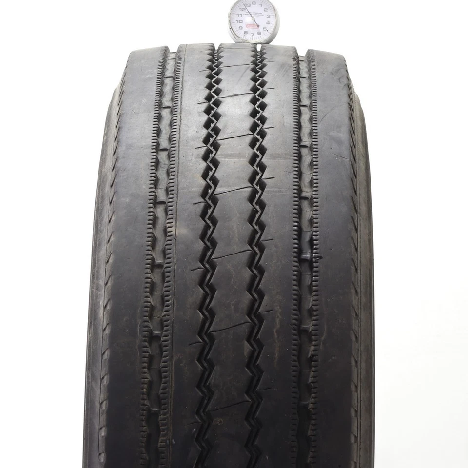 Michelin XZE 1N/A 245/70R19.5 usado - 12.5/32 Foto 3 de 4