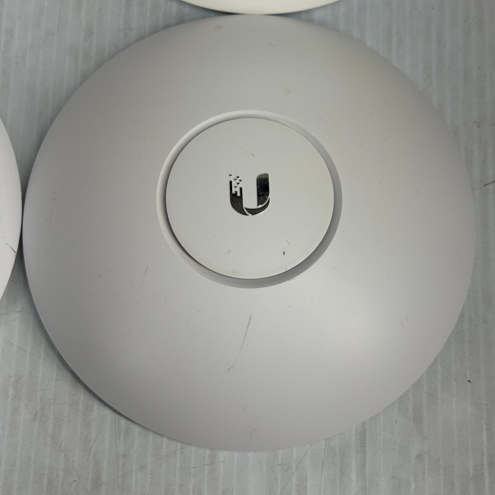 Lot of 4 Ubiquiti UniFi UAP-AC-LR Access Points Long Range 24V POe