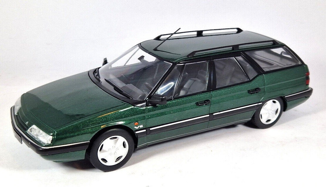 Voiture miniature Citroën XM Break 1991 Vert Foncé Métallique 1/24 Whitebox WBXWB124151