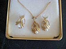 Vintage  14 kt Gold Overlay w/Pearl Necklace & Screw-Type Earrings