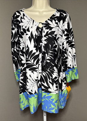 Ruby Rd Top Sz M Soft Stretchy Graphic Print 3/4 Sleeve NWT $60 Floral Keyhole M