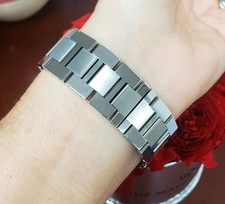 Box/Card 2021 Cartier Ronde Solo 36mm Steel Quartz Watch Silver Roman W6701005 3