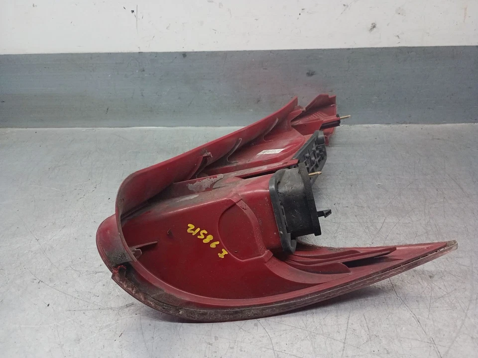 6350R4 LAMPADA POSTERIORE SINISTRA / 6350R4 / 5371974 PER PEUGEOT 206 SW 2E/K - Immagine 4 di 4