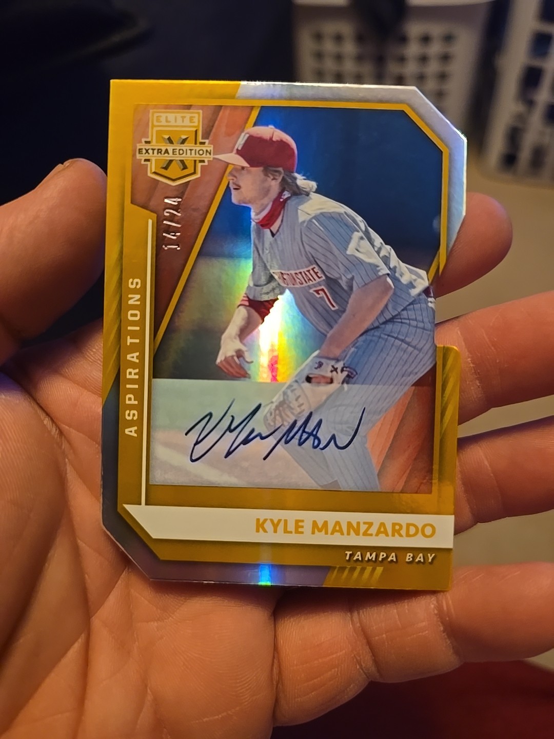 2021 Panini Elite Extra Edition - Kyle Manzardo #63 Aspirations Gold Auto