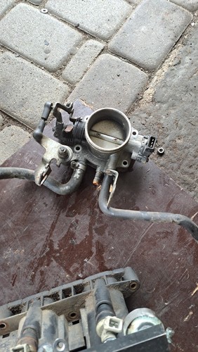 BMW E34 520i E36 320i M50 M50B20 2.0L INTAKE INLET MANIFOLD+THROTTLE+INJECTORS - Picture 10 of 14