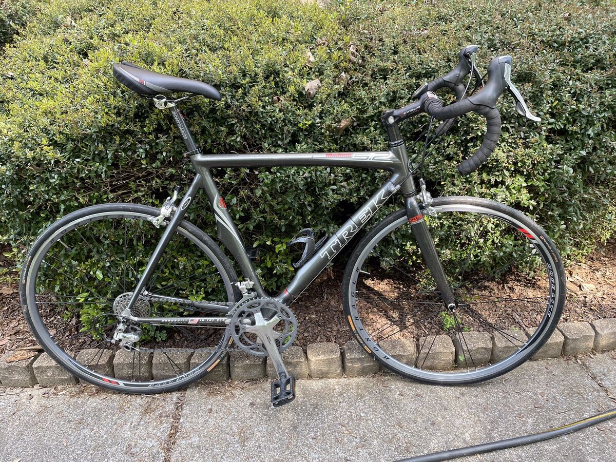 Trek Madone 5.2 carbon fiber road bike 56 Cm - Large | eBay Trek Madone 5.2 carbon fiber road bike 56 Cm - Large | eBay