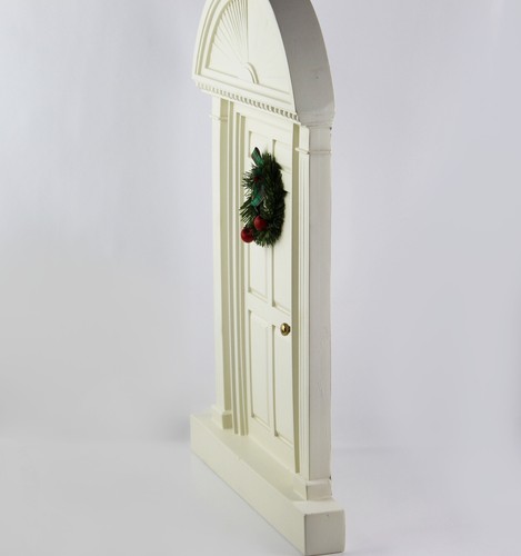 Vintage 1992 Byers Choice Wood Christmas Door w/ Wreath Display For Carolers - Picture 2 of 5