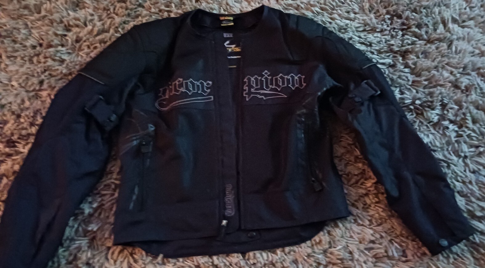 Scorpion EXO Get Stung Black w/ ARMOR Motorcycle Jacket w/ Zip Out