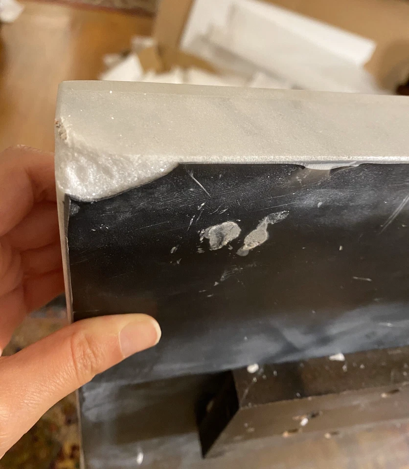 Mesa de centro Benzara nueva con tapa de mármol blanco Foto 3 de 3