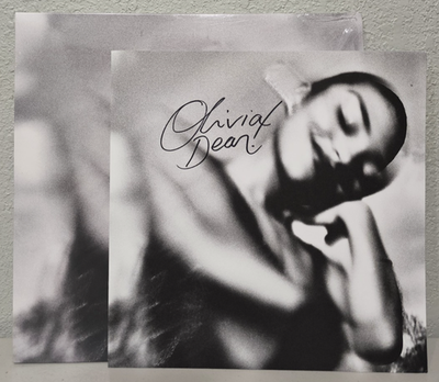 Olivia Dean The art of loving LP【輸入盤】 Olivia Dean The Art Of Loving Vinyl LP Signed Black New