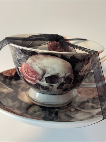 PARK CHATEAU Skulls Teacup And Saucer Set Floral With Gold Trim New - Bild 6 von 8