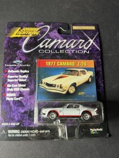 Johnny Lightning Camaro Collection 1977 Camaro Z-28 White Lightning