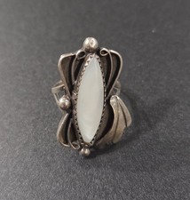 Native American Sterling Silver And Mother Of Pearl Ring Marked L Size 6