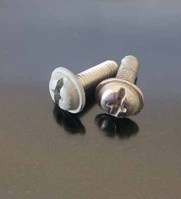 BOB REVOLUTION screws x2    used part(s)