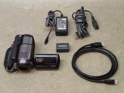 Sony HDR-XR200 V HD Handycam Camcorder 120GB User Item