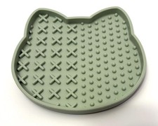 Boots & Barkley Silicone Cat Lick Mat with Slow Feed - Light Green