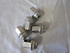 11 12 13 14 15 Chevrolet Chevy Volt Hybrid SET OF 5 Wheel Lug Nuts OEM