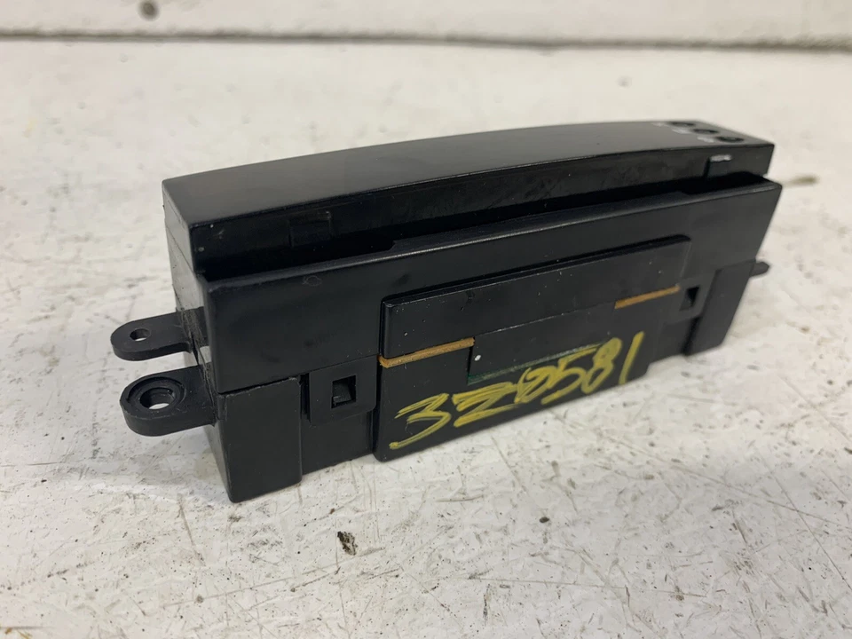 Reloj digital montado en el tablero Suzuki Forenza & Reno 2005-2008 96812051 garantía OEM Foto 4 de 4