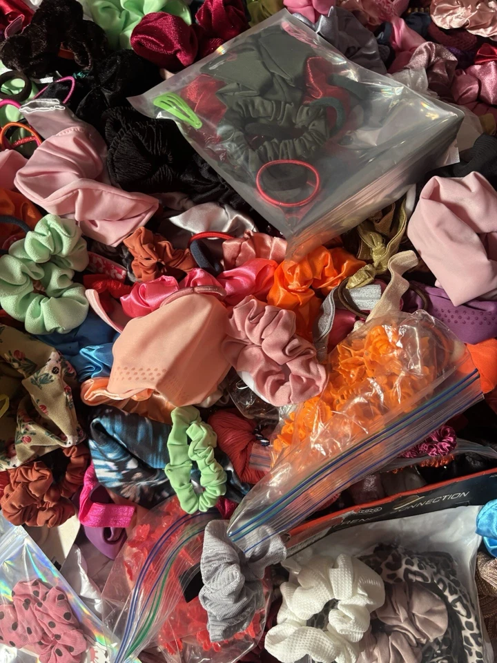 8 LBS Of Hair Accessories LOT, small business inventory  - Image 4 of 4