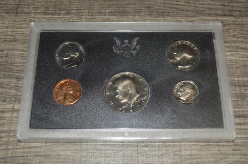 1971 United States Mint 5 Coin Proof Sealed in Case ! Very Nice ! - 第 1/4 張圖片