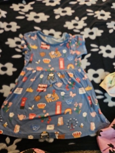 4T Skater Dresses 4pc Lot 1 Tye Dye 1 Green 1 Purple W Cat Faces And One London - Picture 2 of 5