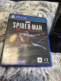 Sony PlayStation 4 Console - 500 GB (CUH1215A) Tested Working Two Controllers