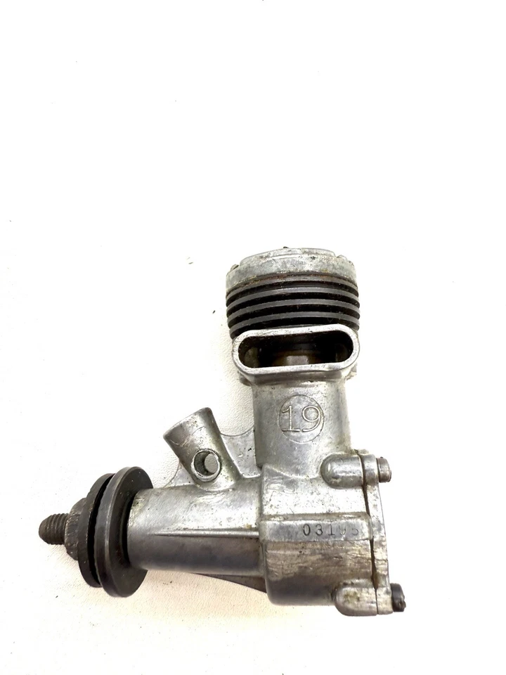 K&B Torpedo 19 CL  model airplane engine vintage .19 glow motor M7 - Image 3 of 4