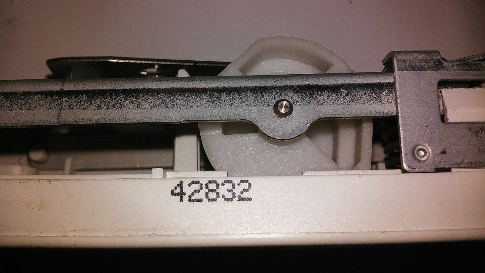 Türverriegelungsknopf Für Trockner - Ersatzteil Kompatibel Mit TH100NH06WY, TH100VH88WY