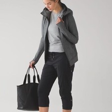 Lululemon Dance Studio Crop II Unlined 20" Size 6 Black