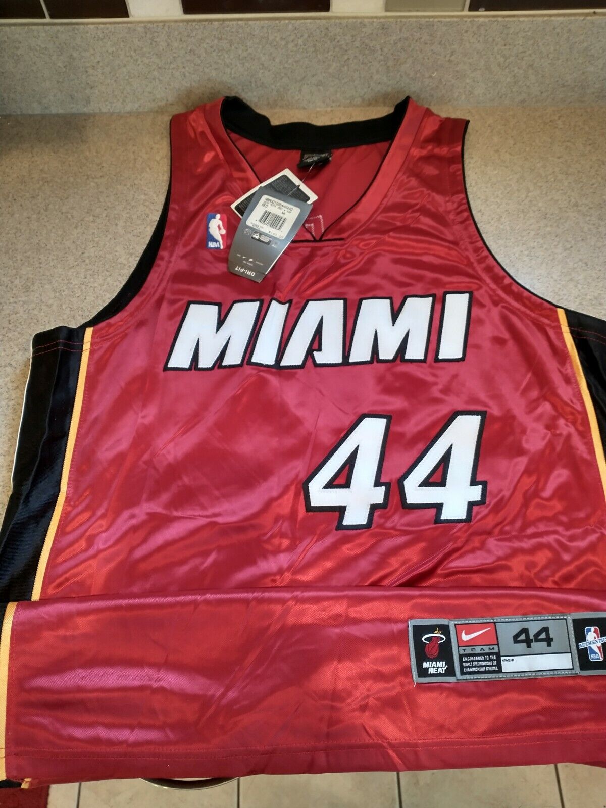 nike authentic miami heat jerseys Brian Grant size 44. New with Tags