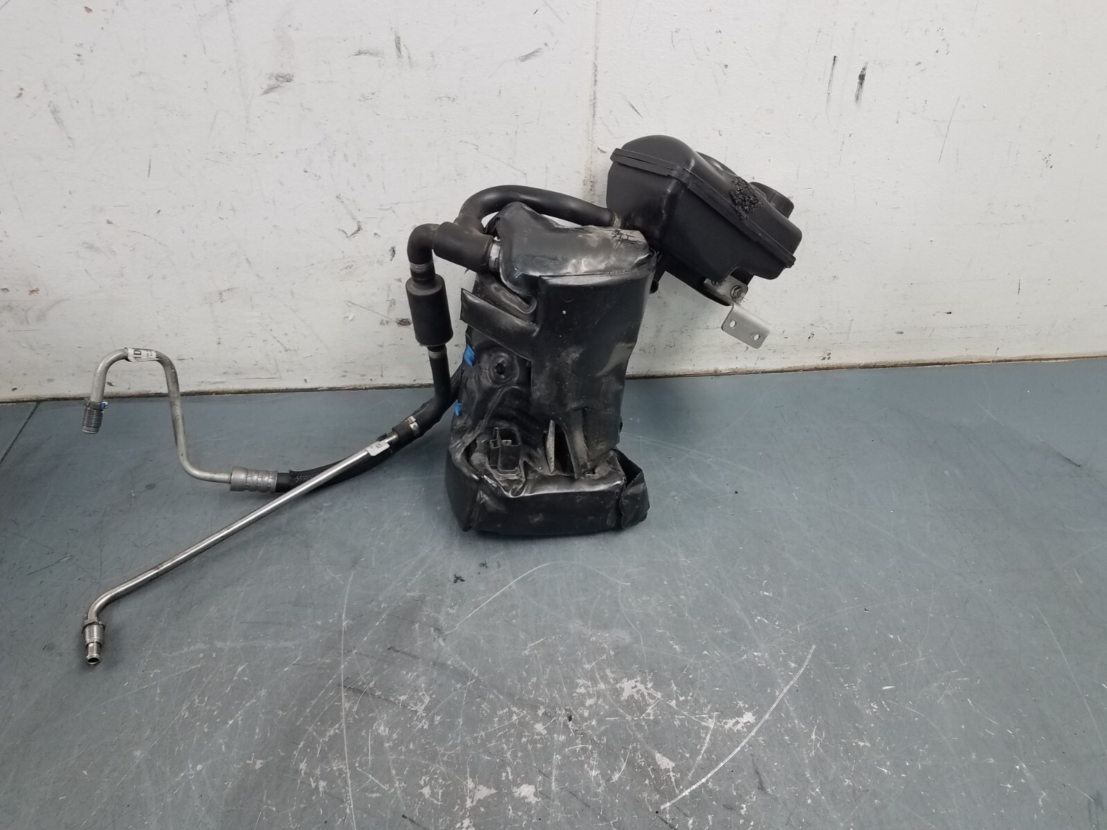 2015 16 17 McLaren 650S Spider Power Steering Pump / Reservoir #3936 H7