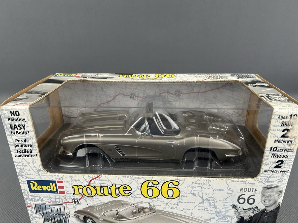 Revell 1/25 Scale Route 66 1962 Corvette Metal Body Model Kit #85