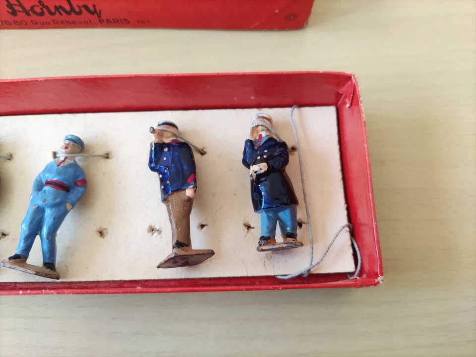 SÉRIE HORNBY, PERSONNAGES DE CHEMIN DE FER, MECCANO - Photo 2/2