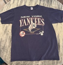 Vintage 90’s Rare Retro New York Yankees T Shirt Size XL Made In usa