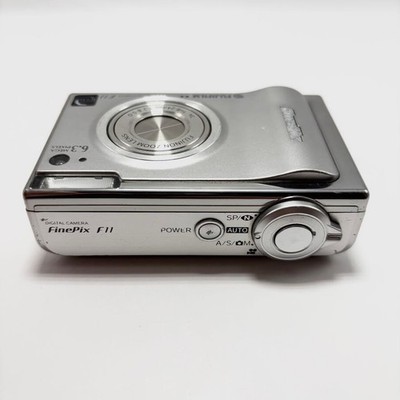 FUJIFILM FinePix F11 Silver Compact Digital Camera Tested