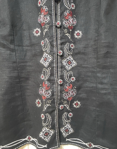 COLORADO, Sz XL, Linen Blend Embroidered Top. - Picture 3 of 5
