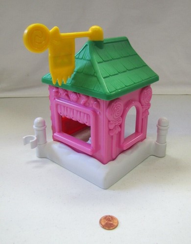 Fisher Price Little People Christmas Candy Shop 2003 Main Street Holiday - Picture 2 of 4