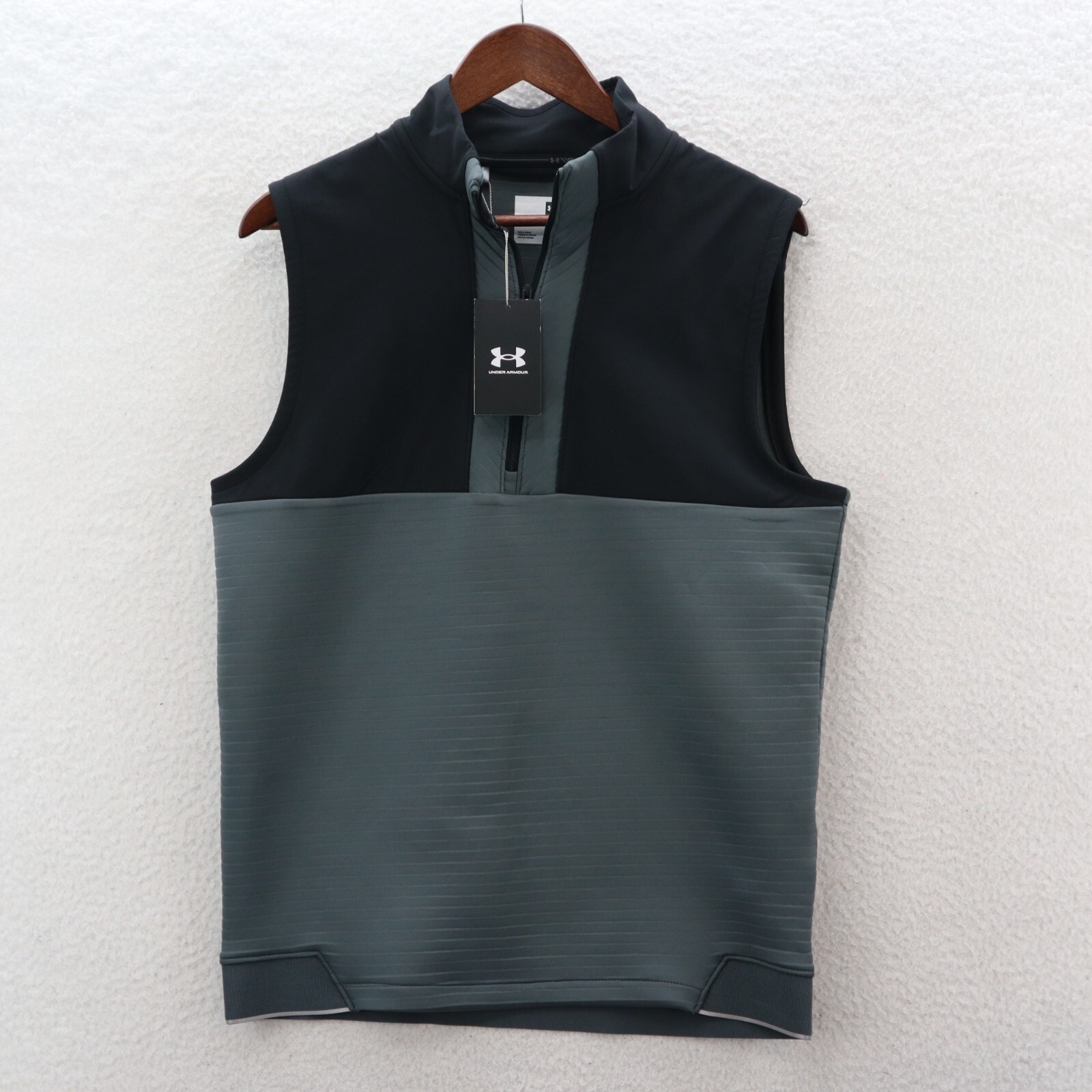 Under Armour Vest Men's Small Black & Gray Golf Storm Daytona 1/4 Zip Preppy