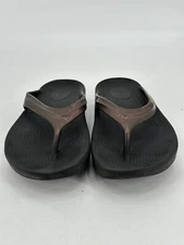 Oofos Oolala Sandals Women's 6 Purple Metallic Recovery Comfort Thong Flip Flop