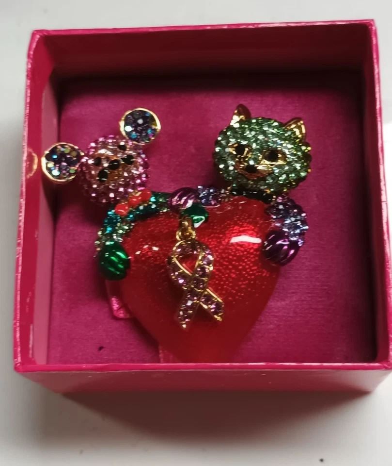 Butler & Wilson Cat Mouse Heart Brooch Multicolor Crystals Statement Pin Boxed - Image 2 of 4