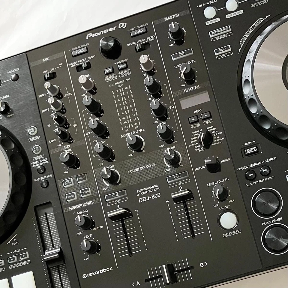 Pioneer DJ DDJ-800 Black with Power Supply and USB Cable Tested & Working - Image 4 of 4