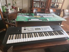Yamaha YPT-255 Electronic Polyphonic Piano Keyboard 61 Keys / Power Cord  Pedal