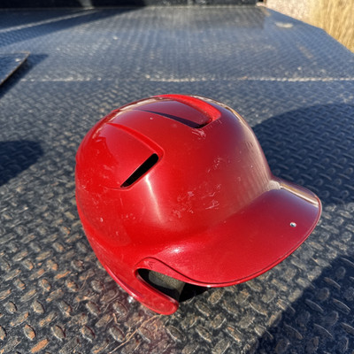 Easton Metallic Red Gametime Batting Helmet 6 3/4 - 7 3/8 Preowned Condition