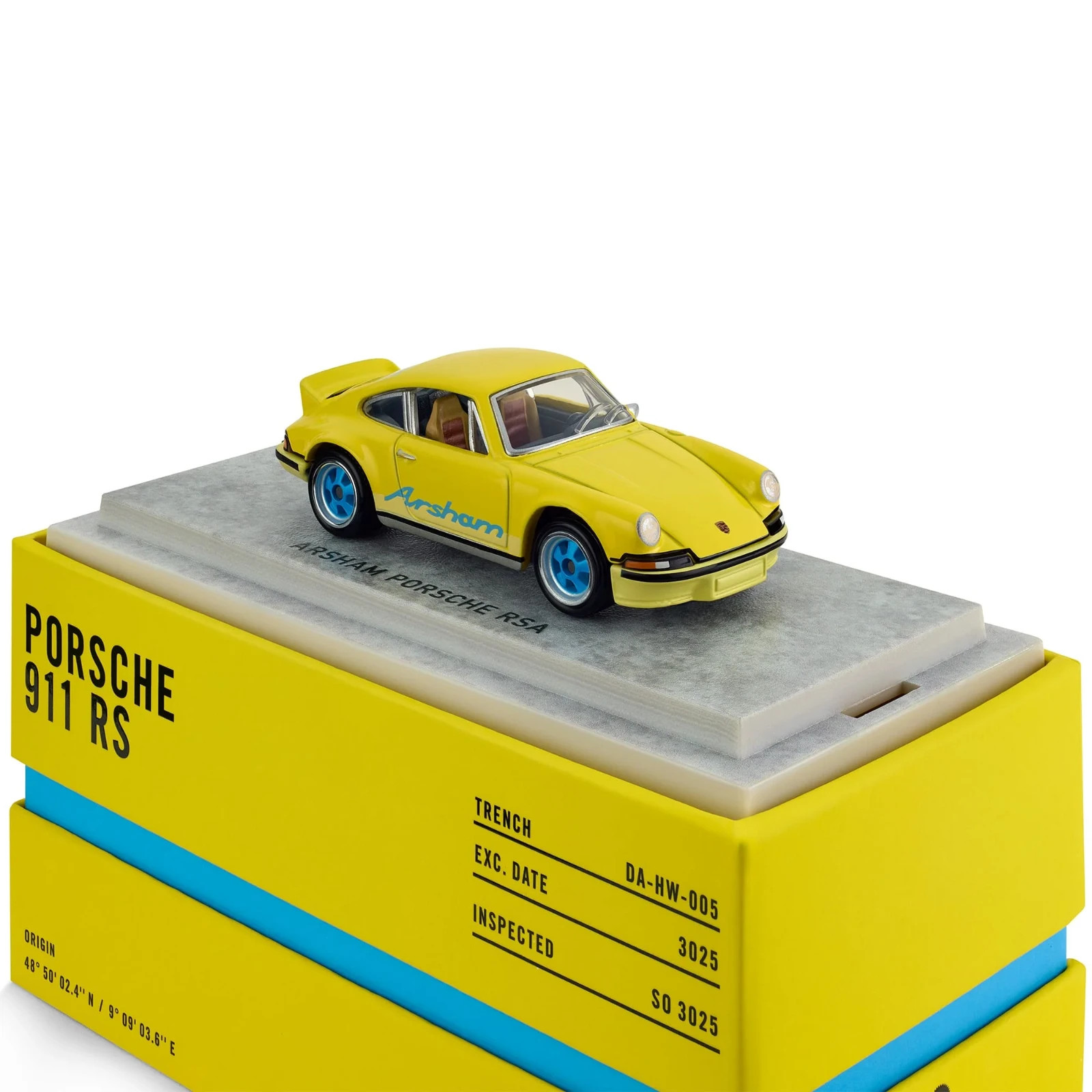 Miniature Hot Wheels x Daniel Arsham 1973 Porsche 911 RS de couleur blanche à l'échelle 1:64