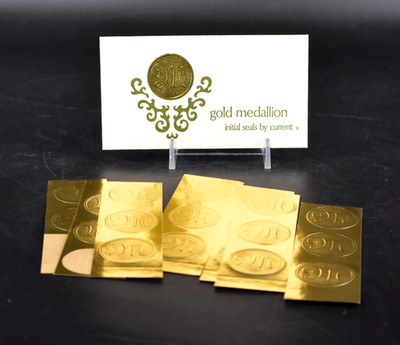 VTG Gold Medallion Initial ''M'' Monogrammed Embossed Round Seals 22 Pcs. Current