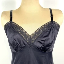 Vtg Vanity Fair Black Full Slip Size S/M Dark Romance Nylon Lace Empire Waist