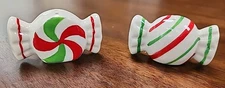 Cracker Barrel Salt And Pepper Shakers  Christmas Peppermints Set B6