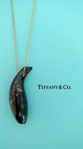 TIFFANY Gehry Jade Fish Pendant - 18k 