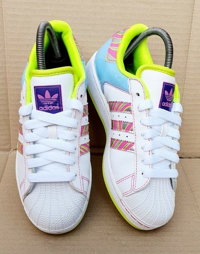 ADIDAS SUPERSTAR TRAINERS SIZE 4 UK 