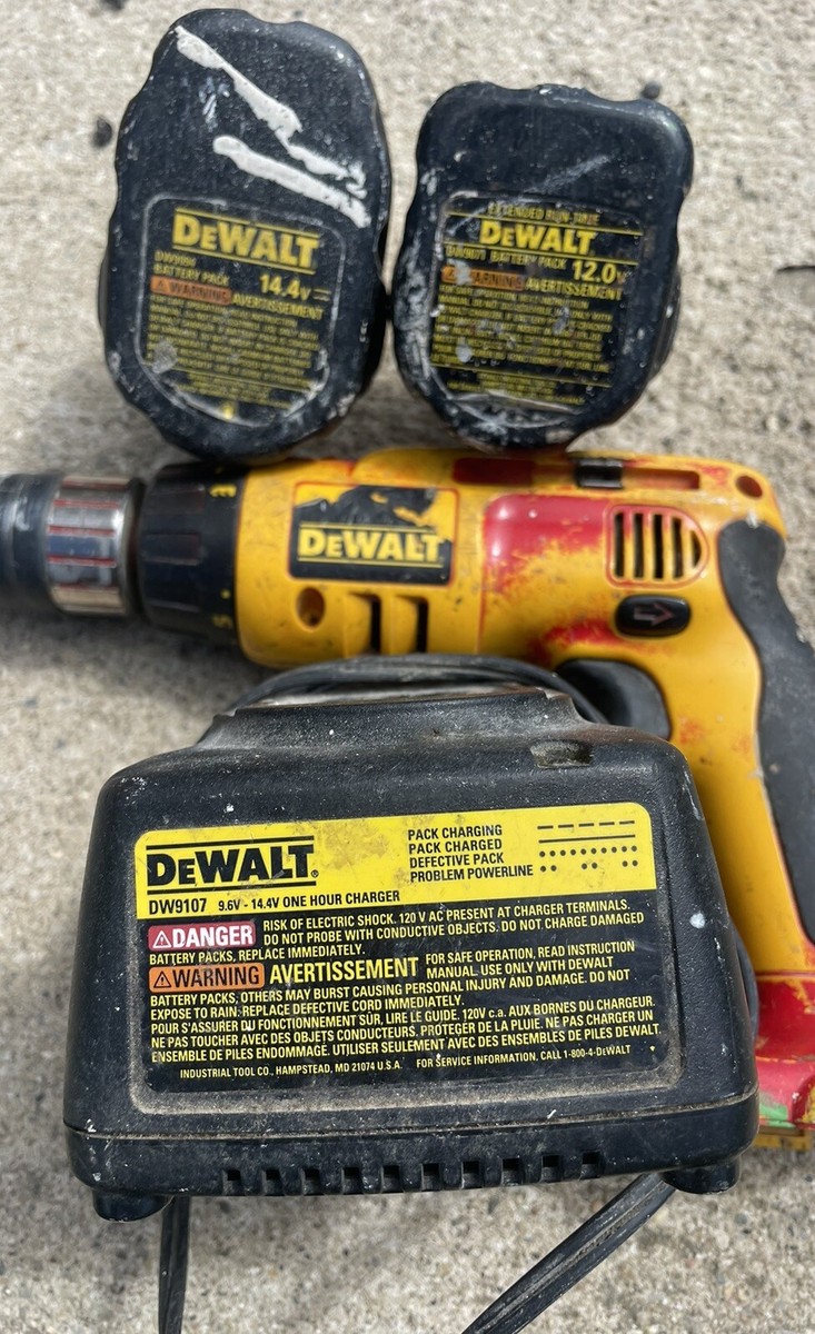 DEWALT DW996 Drill Set Combo Lot Battery Charger - Main Image